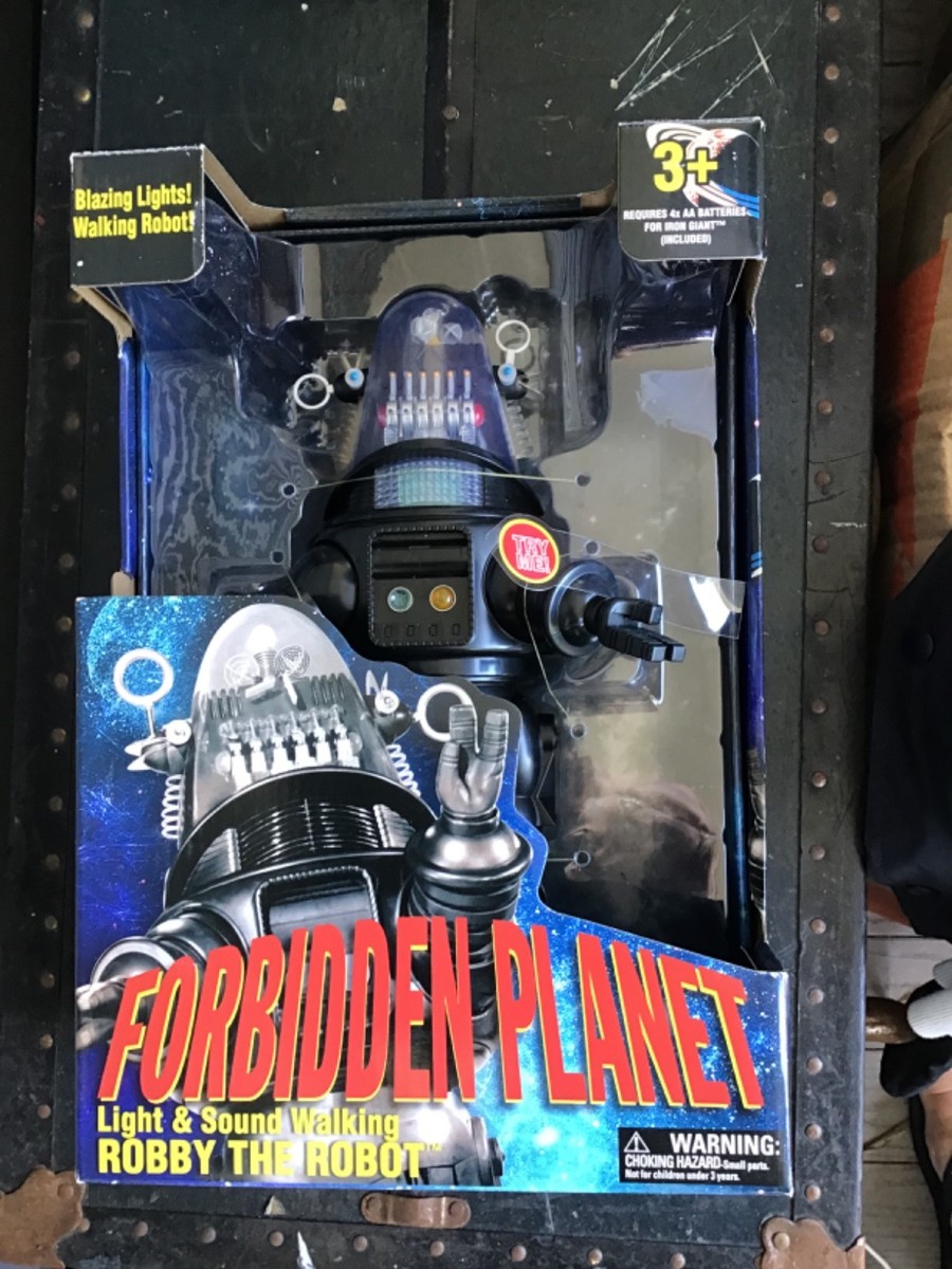Forbidden Planet Light & Sound Walking Robby The Robot Toy by