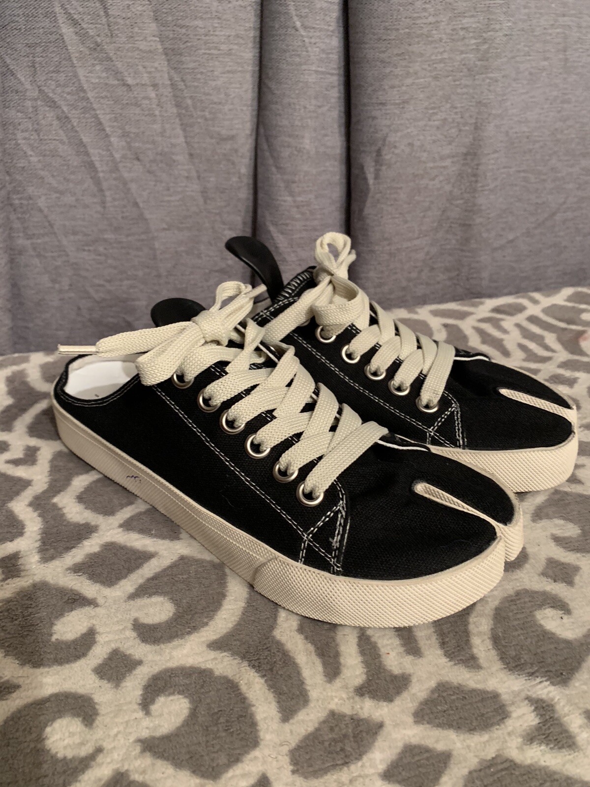 open heel tennis shoes