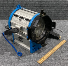 ARRI Arrilite 1000 Open Face Flood/spot Studio Light w/ Cord