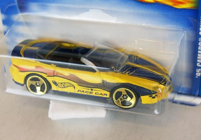 Hot Wheels - Collector #141 - 1995 Camaro Convertible - Die Cast 1:64 - Bild 3 von 3