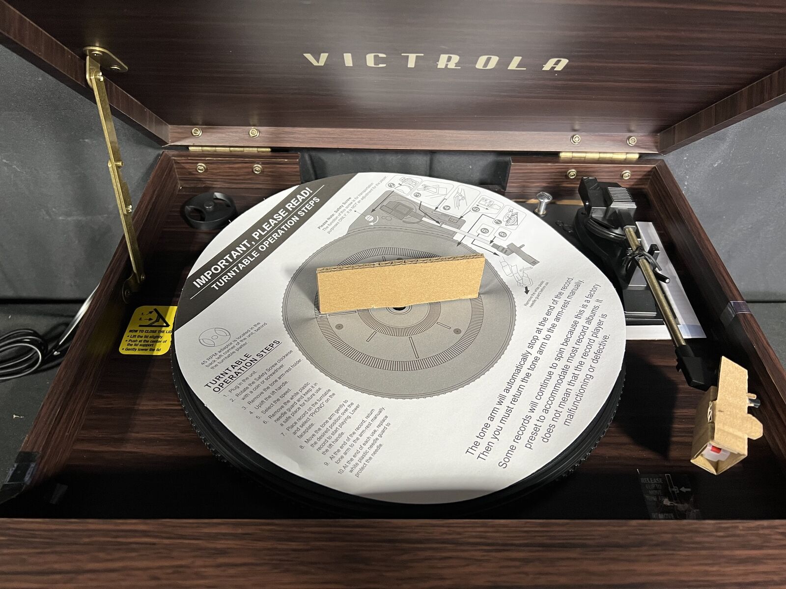 Victrola VTA240BESPSDF Metropolitan Record Player Brown New Open Box