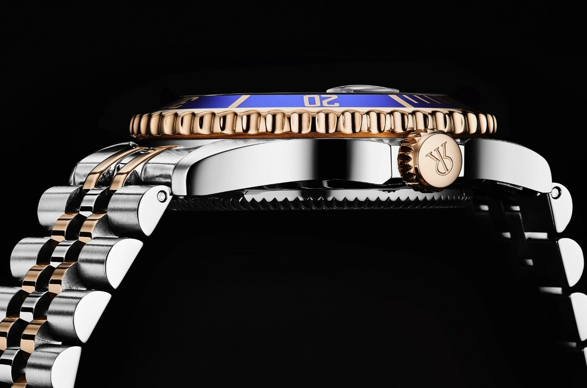 Revue Thommen Men's Diver Blue Dial Two Tone Automatic Watch