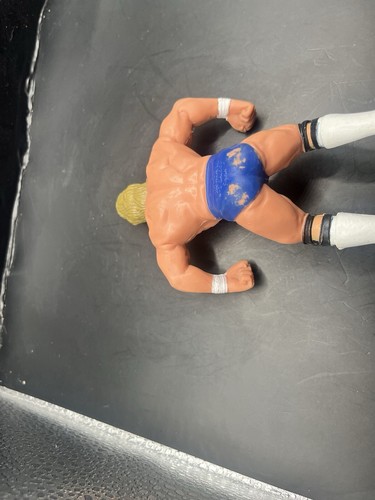 WCW SERIES 1: LEX LUGER (BLUE SUIT) US RELEASE 5" ACTION FIGURE GALOOB 1990 HTF - Picture 7 of 7