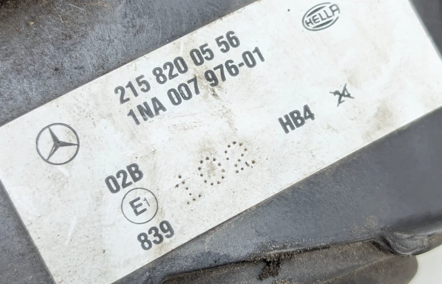 Par de luces antiniebla 00-04 Mercedes W203 C240 CL500 OEM Foto 2 de 4