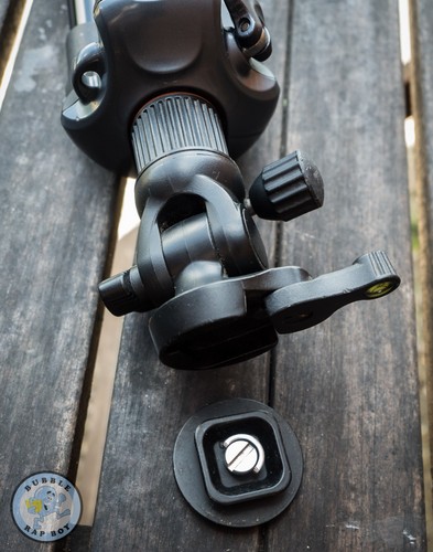 Vanguard Nivelo 245BK Black Tripod /Reversing Column /Quick Release/Compact - Picture 7 of 16