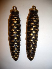 Gewichte für Kuckucksuhr; 422g und 430g - Tannenzapfen Gusseisen;