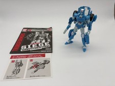 SG 22 Chromia Transformers Siege 11a