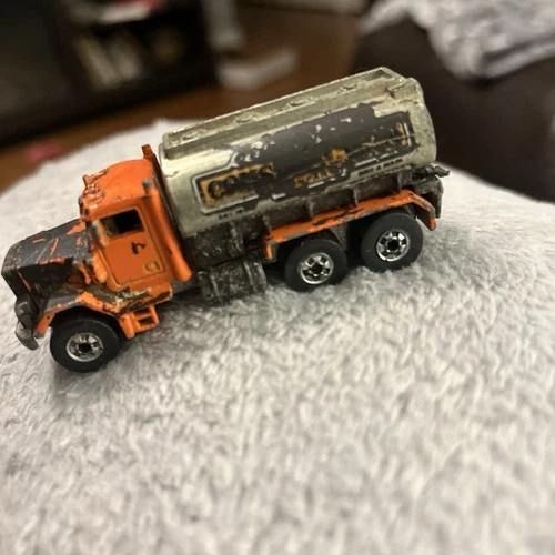 Vintage 1979 Hot Wheels California Construction Orange Peterbilt Tanker Truck