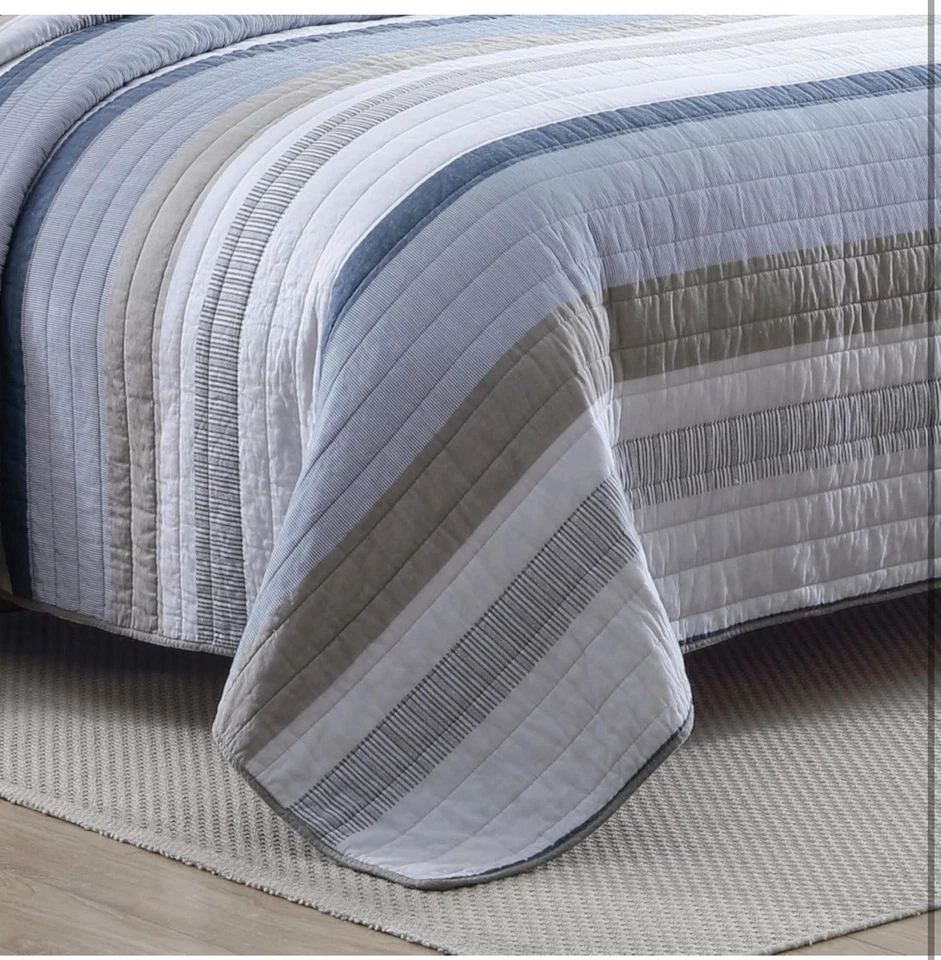 Nautica Queen Quilt Set, Cotton Reversible Bedding Galewood - Image 2 of 4
