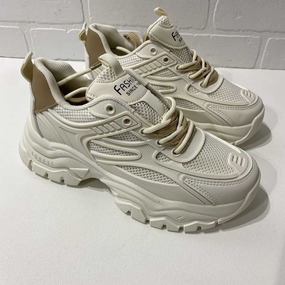 NEW - NICE Letter Patch Decor Lace-Up Front Chunky Colorblock