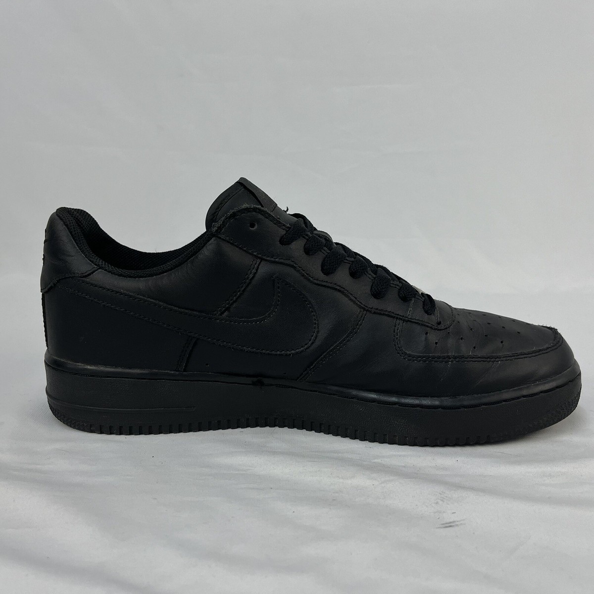 MENS NIKE AIR FORCE 1 LOW 2005 AF1 TRIPLE BLACK SNEAKER SIZE MENS NIKE AIR FORCE 1 LOW 2005 AF1 TRIPLE BLACK SNEAKER SIZE