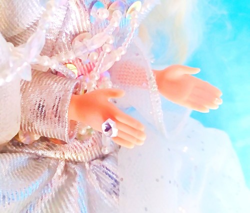 HAPPY HOLIDAYS BARBIE - 1992 - SILBERNES BALLKLEID - LOSE - mit Schuhen & Schmuck - Bild 3 von 6