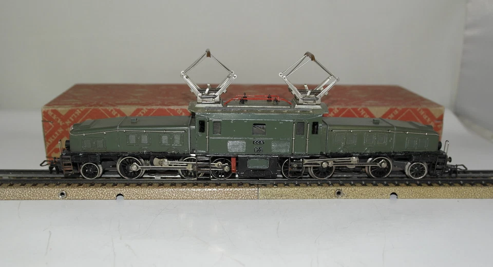 MARKLIN H0 : CCS 800 loco svizzera SBB BR Ce 6/8 Coccodrillo rara in orig. box + - Immagine 2 di 4