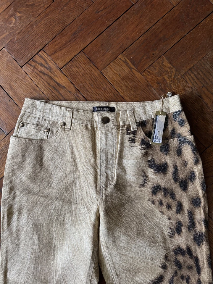 Roberto Cavalli Vintage Women's Leopard print Straight Jeans brand new with tag - Image 2 of 4