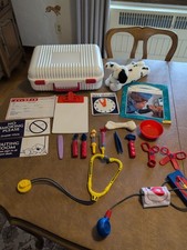 Pet Dog Care Play Set Doctor Kit for Kids 21 Pcs Pretend Veterinarian Vet