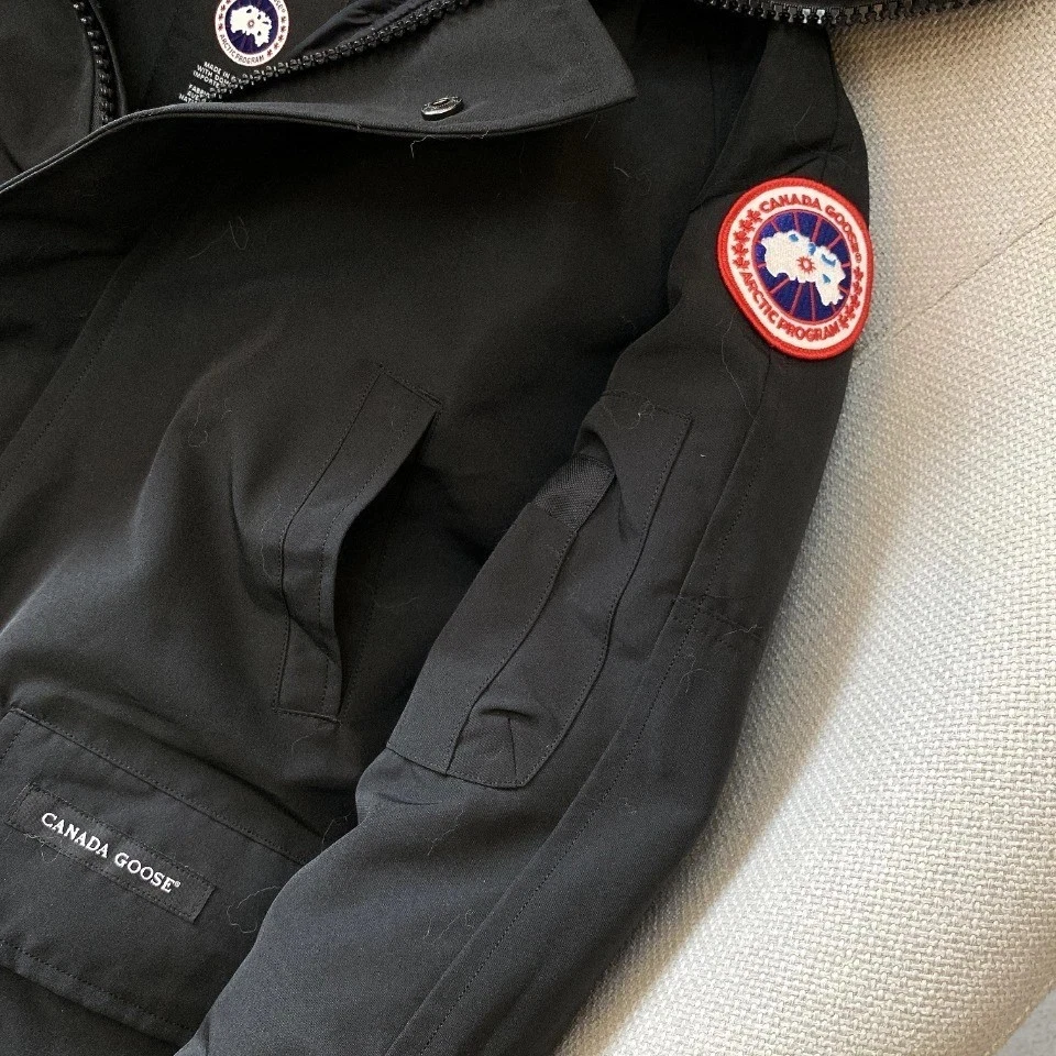 Chaqueta de plumón Canada Goose negra con chile para hombre talla Foto 4 de 4