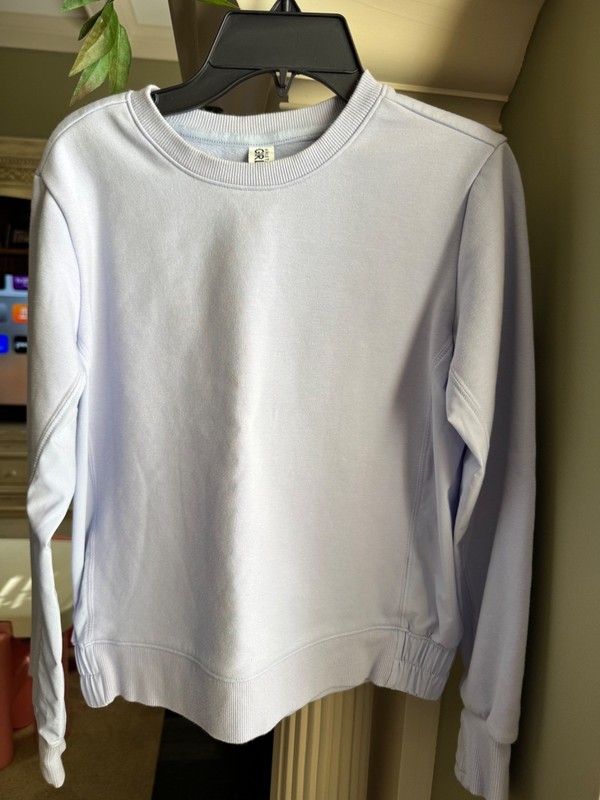 Athleta Girl Size L/12 Light Blue  Crewneck Long Sleeve Sweatshirt Youth - SOFT