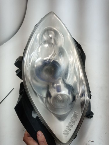 Passenger Headlight Xenon HID Without Opt T97 Fits 08-12 ENCLAVE Broken Tab