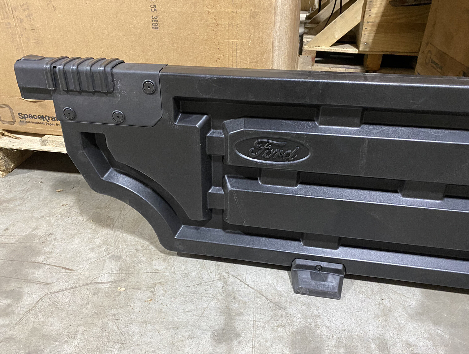 NEW OEM 20152023 Ford F150 Truck Bed Divider FL3Z9900092A eBay