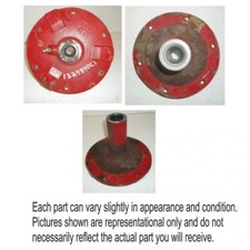 Used Tailings Delivery Auger Hub fits Case IH 1640 1660 1680 2188 2388 1324840C1