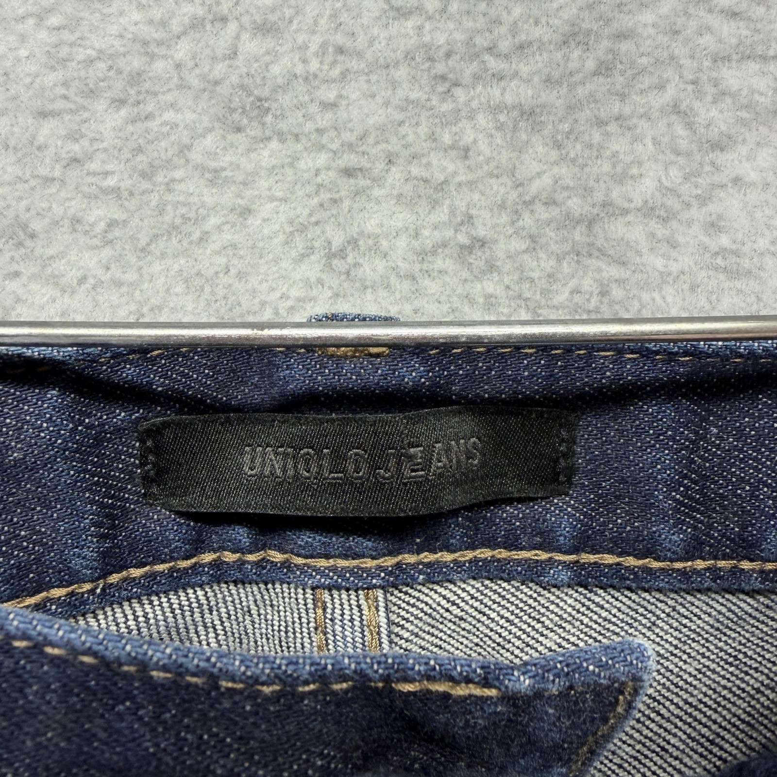 Uniqlo Jeans Mens 36x28 Indigo Selvedge Slim Mid Rise Straight Stretch Denim thumbnail 2