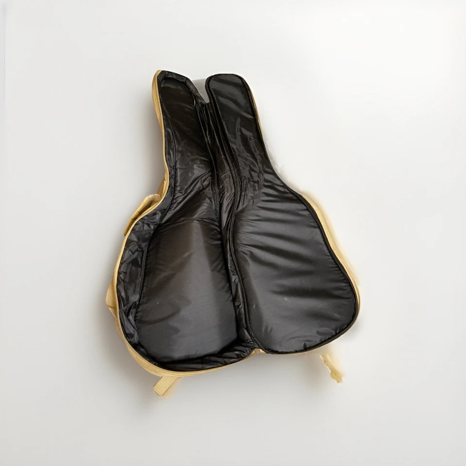 Ukelele de guitarra Gretsch G9126 Gig Bag. Falta cremallera en bolsa de accesorios usada Foto 3 de 4