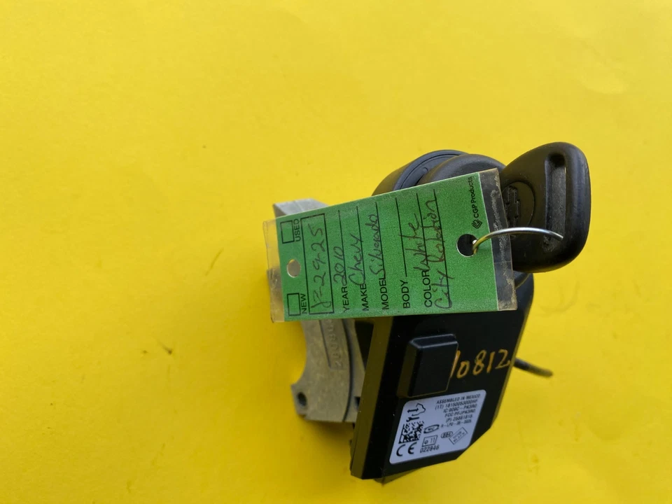 2007-13 CHEVY SILVERADO 1500 IGNITION SWITCH LOCK W/KEY IMMOBILIZER OEM 25861815 - Image 4 of 4
