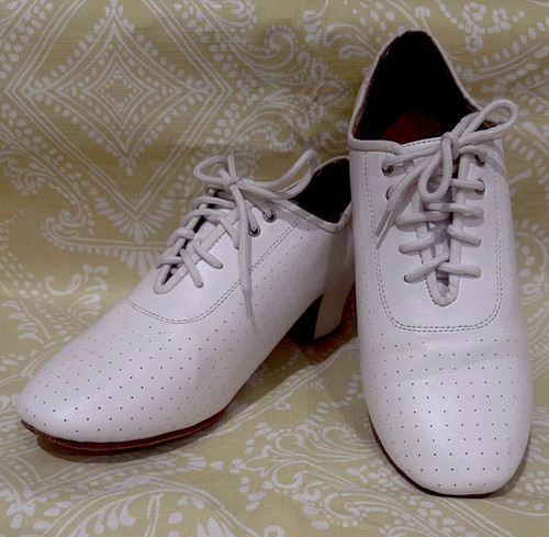 Very Fine Dance Shoes C Series: White LLace-Up Heeled Ballroom Dance Shoes