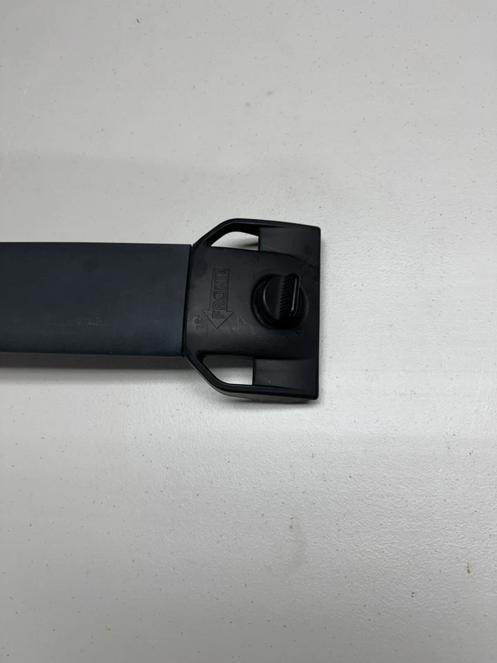 08-10 CHRYSLER TOWN & COUNTRY PORTAEQUIPAJES TECHO BARRA DE RIEL CENTRAL TRANSVERSAL Foto 3 de 4