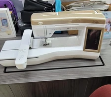  BABY LOCK UNITY SEWING QUILTING EMBROIDERY MACHINE WITH ALL ACCESSORIES (New)