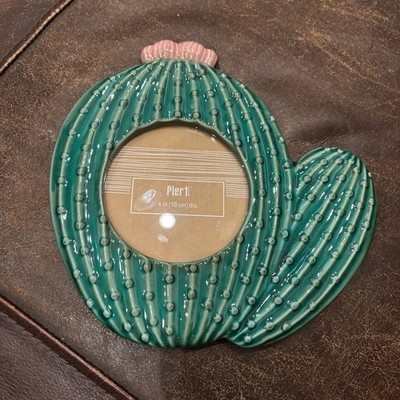 Pier 1 Imports Resin Round Cactus Picture Frame 4 inch