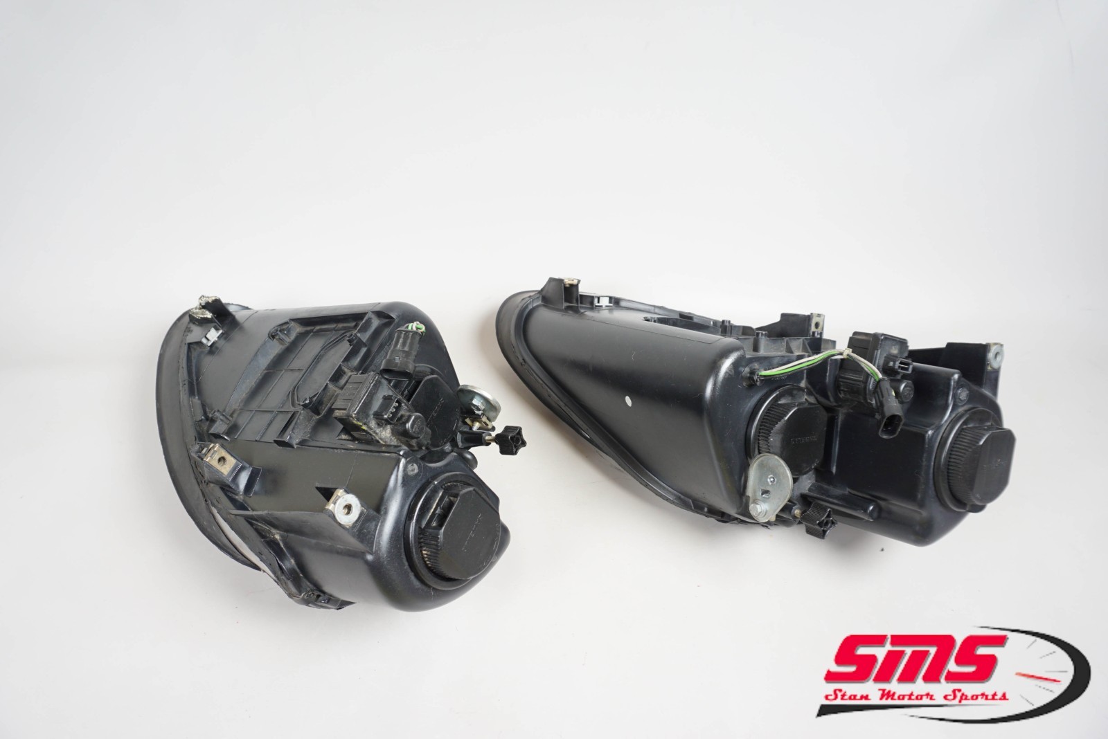 Maserati 4200 GT 2002-2004 Front Left, right Lower Headlights Pair