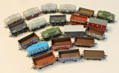 Mainline Waggons mehrere Modelle verfügbar makelloser Zustand (siehe Mengenrabatt)