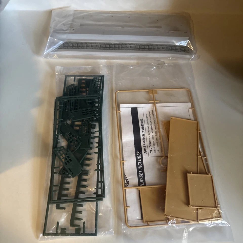 Conjunto de peças toca-discos ERTL Thomas the Tank Engine & Friends série trilho dourado - Imagem 4 de 4