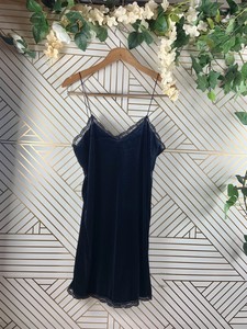 Vestidos Zara Azul talla M International de en Terciopelo - 18808311