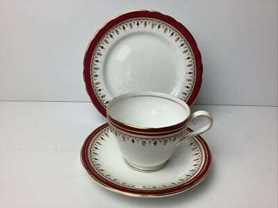 Aynsley China Durham rot Wellenrand Tee Trio Teetasse Untertasse Beilagenteller hervorragend