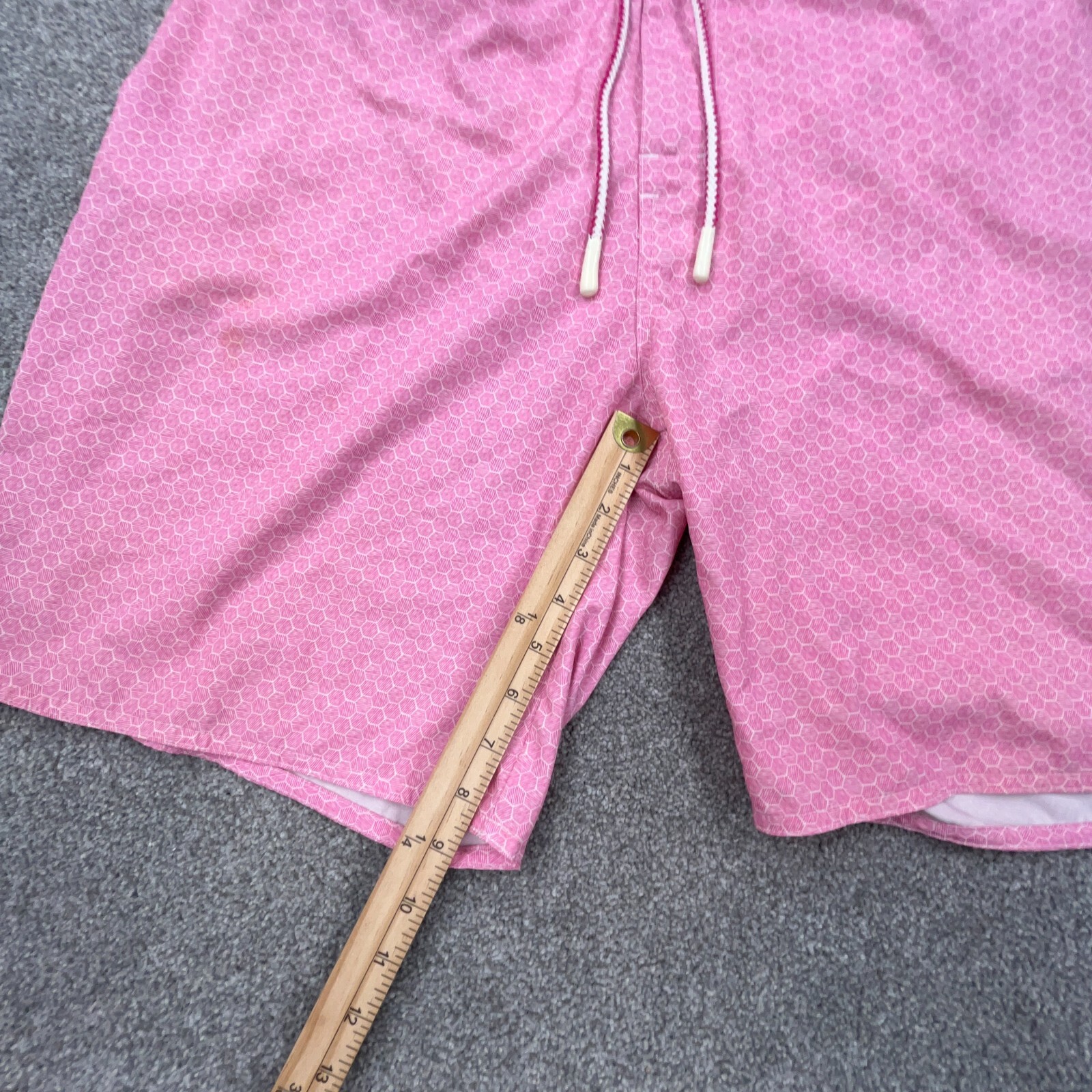 Johnnie O Swim Trunks Men XXL 2XL Pink White Spotted Bored Shorts