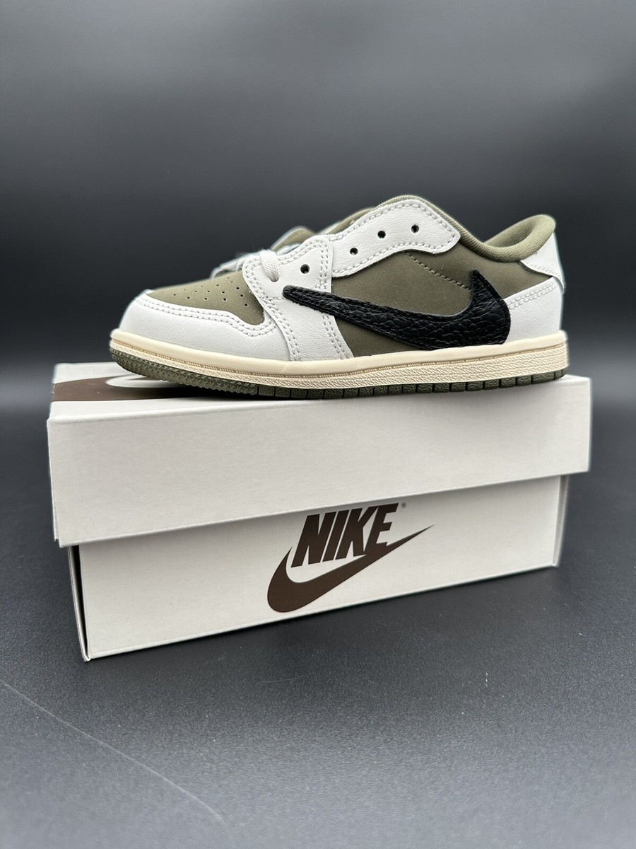 Size 10C Nike Air Jordan Travis Scott x Air Jordan 1 Low Size 10C Nike Air Jordan Travis Scott x Air Jordan 1 Low
