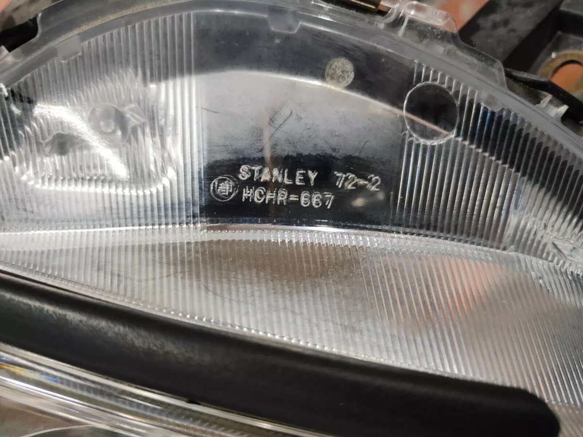Toyota MARK X ZIO ANA10 GGA10 ANA15 OEM Front HID HEADLIGHT LAMPS