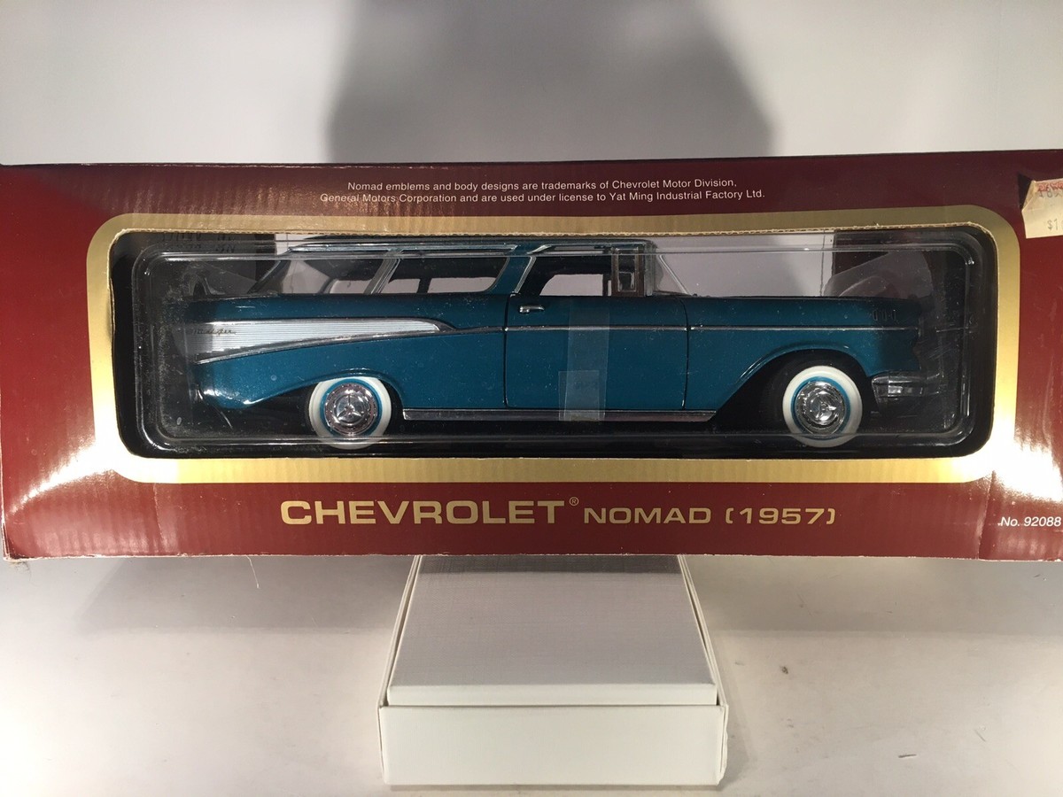 100% ホットウィール 1957 CHEVY NOMAD サイン入り Hot Wheels 100 Percent Black Box '57 Chevy Nomad Black and