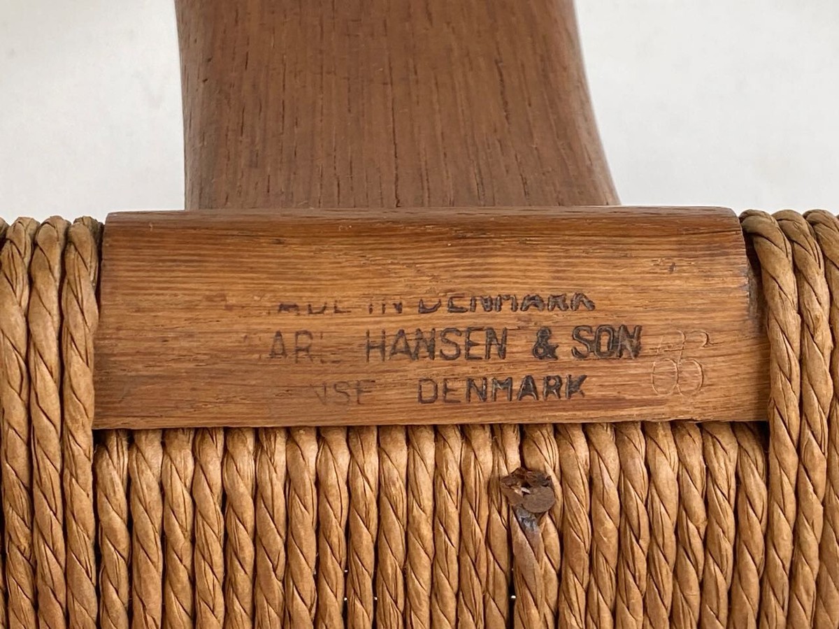 Early Vintage Hans Wegner Wishbone Oak Chair. CH-24 CARL