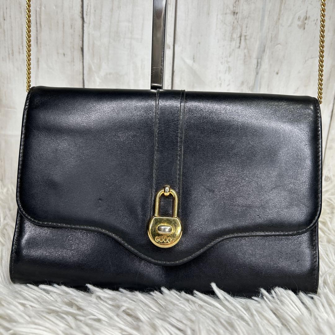 Gucci Vintage Leather Chain Shoulder Bag Baguette Purse with Logo