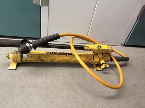 ENERPAC P39 MANUAL HYDRAULIC PUMP