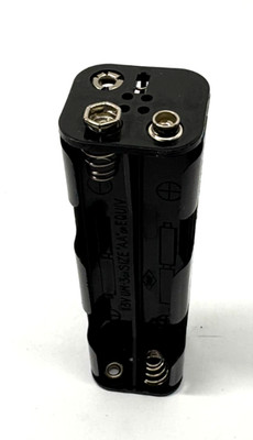 Battery cell holder for 8 AA batteries with 9 volt snap terminal