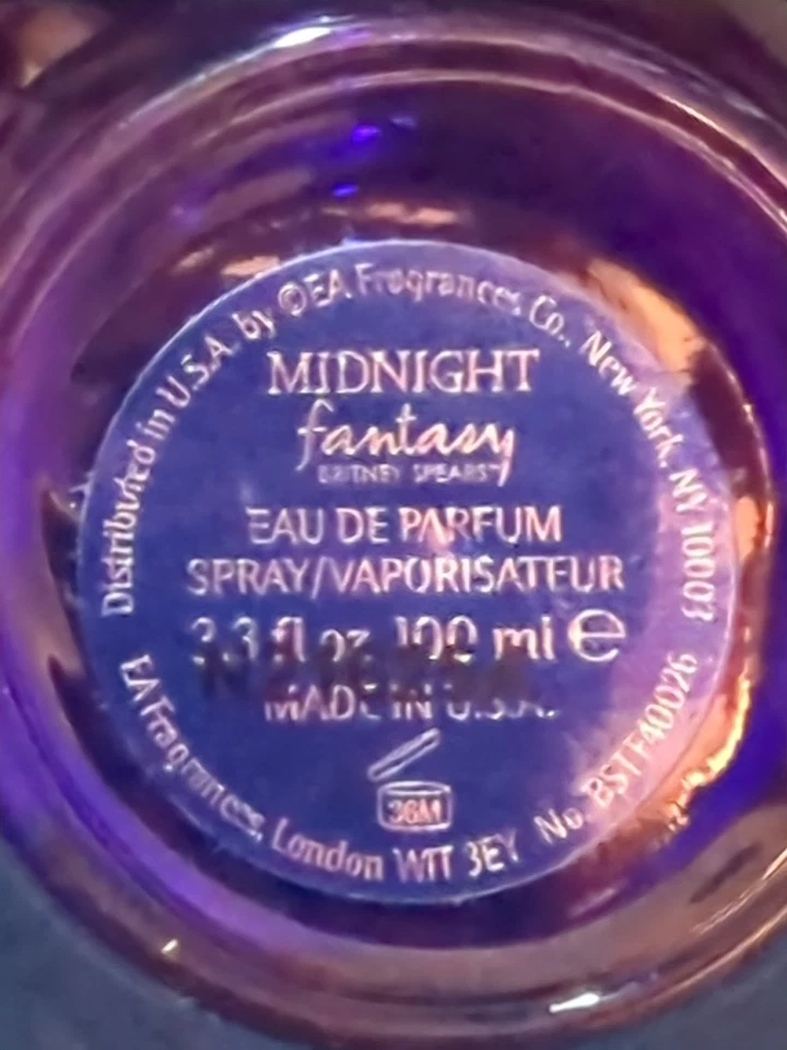 MIDNIGHT FANTASY by Britney Spears Eau de Parfum Spray 3,3 oz Ver Detalhes - Imagem 2 de 2
