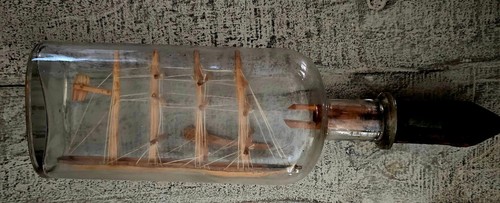 VINTAGESHIP IN A BOTTLE DEPT OF CHARITIES KINGS CO - Picture 3 of 5