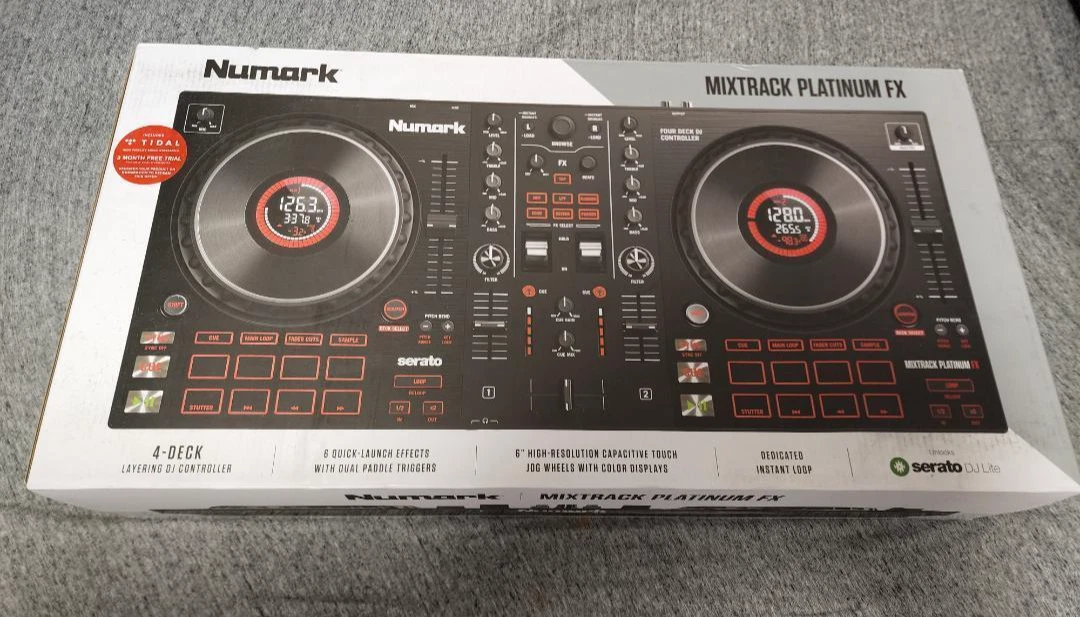 4デッキDJコントローラーMixtrack Platinum FX限定特価販売