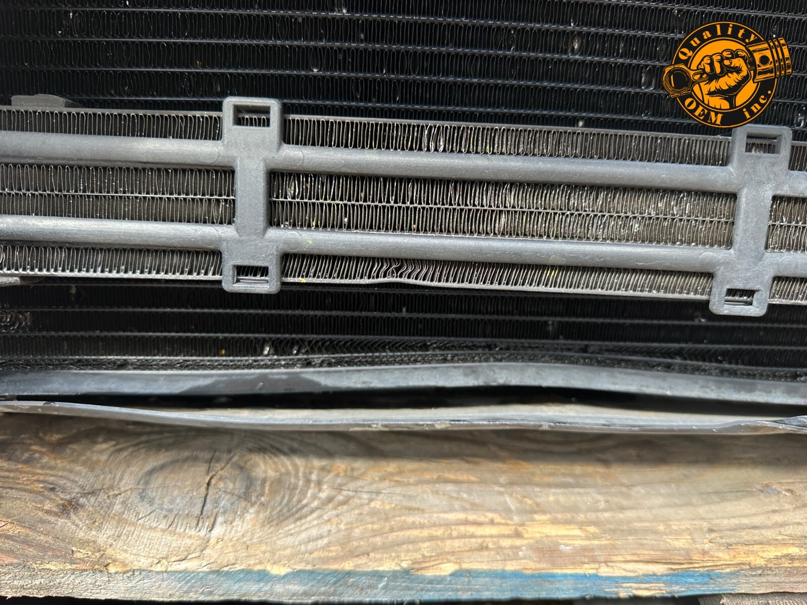 2003-2007 BENTLEY CONTINENTAL RADIATOR SUPPORT AC CONDENSER FAN ASSEMBLY OEM 49k