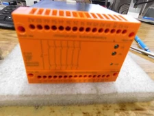 SafeMaster Model: B05988 Safety Relay 