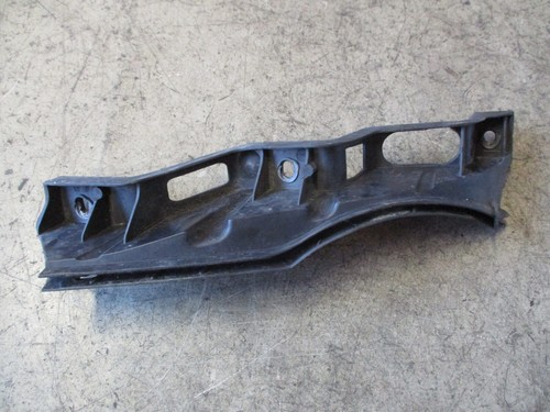 Stoßstangenhalter vorne rechts VW Passat 3C Führungsprofil Halter 3C0807890